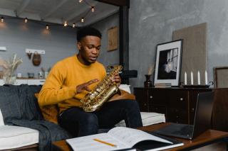 Partitions jazz : standards, grilles et transcriptions