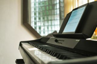 Partition piano facile : morceaux et repères de niveau